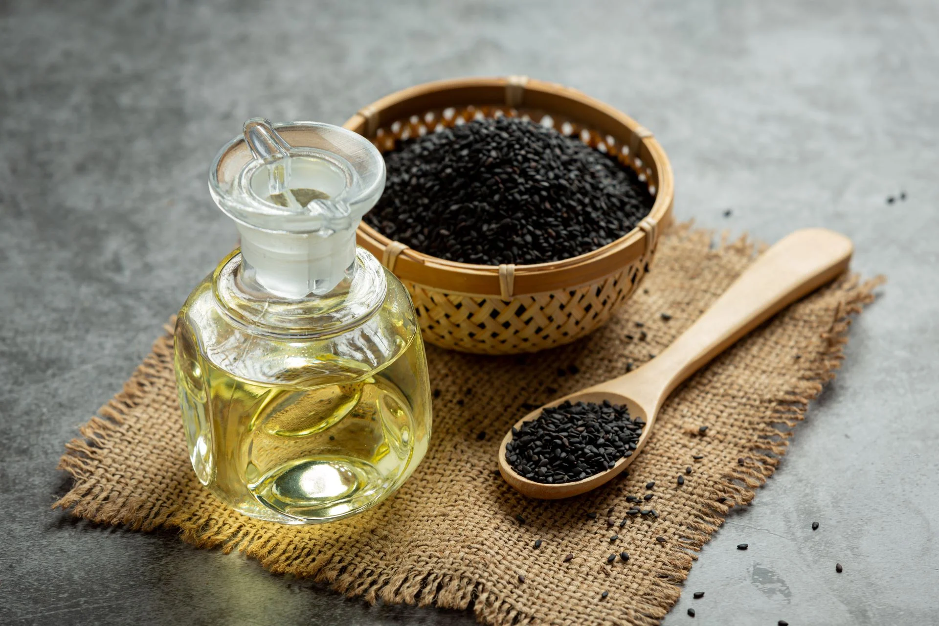 black seed oil good for sore throat